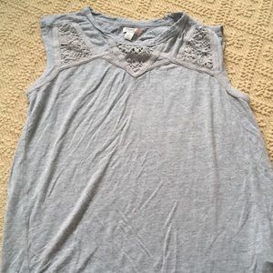 Gray lace design tank top